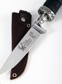 Traditional deer handle knife 1673