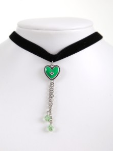 Bavarian necklace with green heart pendant (K26)