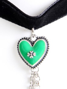Bavarian necklace with green heart pendant (K26)