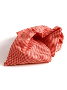 Bavarian scarve red-checkered